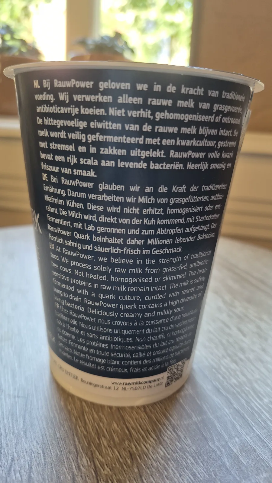 Biologische volle kwark achterkant