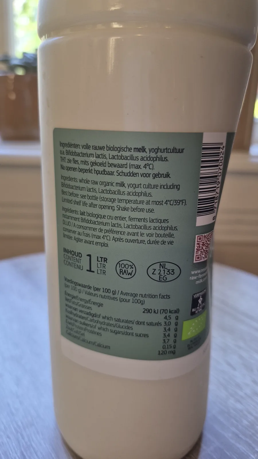 Ingrediënten van biologische rauwe yoghurt